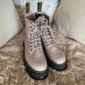 Dr. Martens JADON III Pisa Vintage Taupe Leather Platform Boots Women's Sz. 9